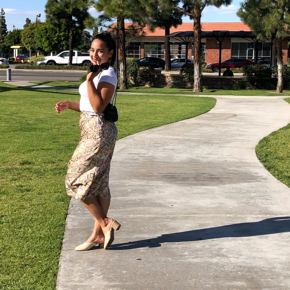 🎉 SALE! Snakeskin Print Midi Skirt - Picture 5 of 12